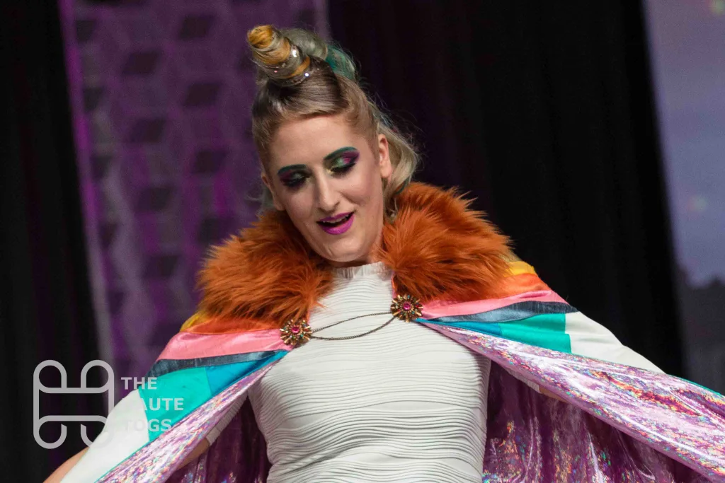 A Horsey of a Differeny Color - She-Ra (Design by Christine Geiger) | Her Universe Fashion Show 2019