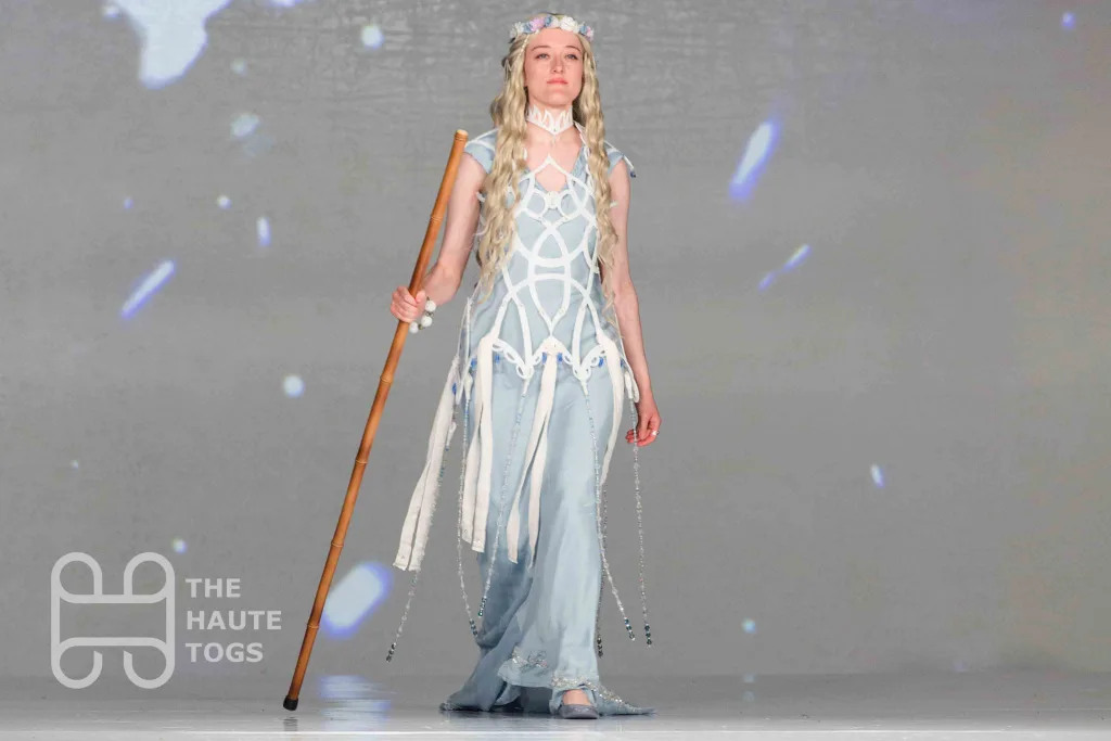 The Lady of Lórien and Light - Lord of the Rings (Design by Kathryn Henzler) | Her Universe Fashion Show 2019