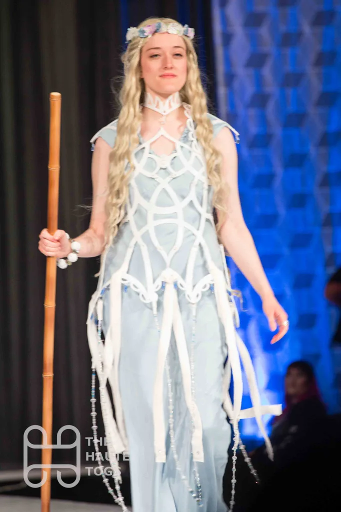 The Lady of Lórien and Light - Lord of the Rings (Design by Kathryn Henzler) | Her Universe Fashion Show 2019