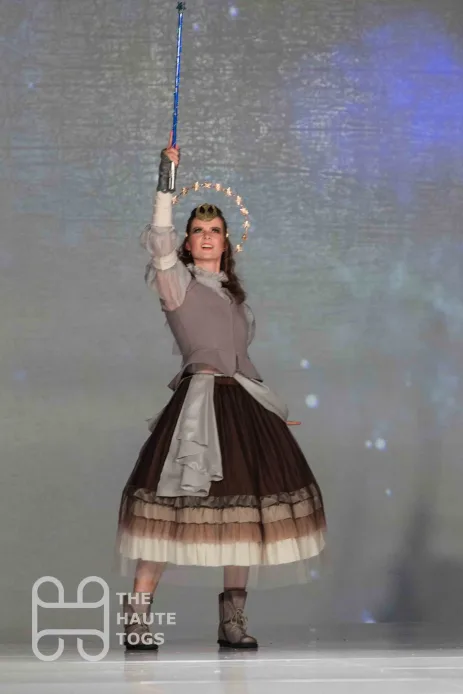 The Spirit of Hope - Star Wars (Design by Lisa Truong) | Her Universe Fashion Show 2019